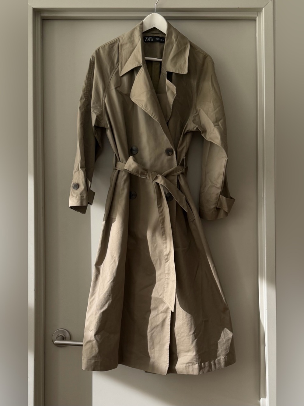 Zara Beige Trench Coat with Belted Waist - Picture 1 of 6